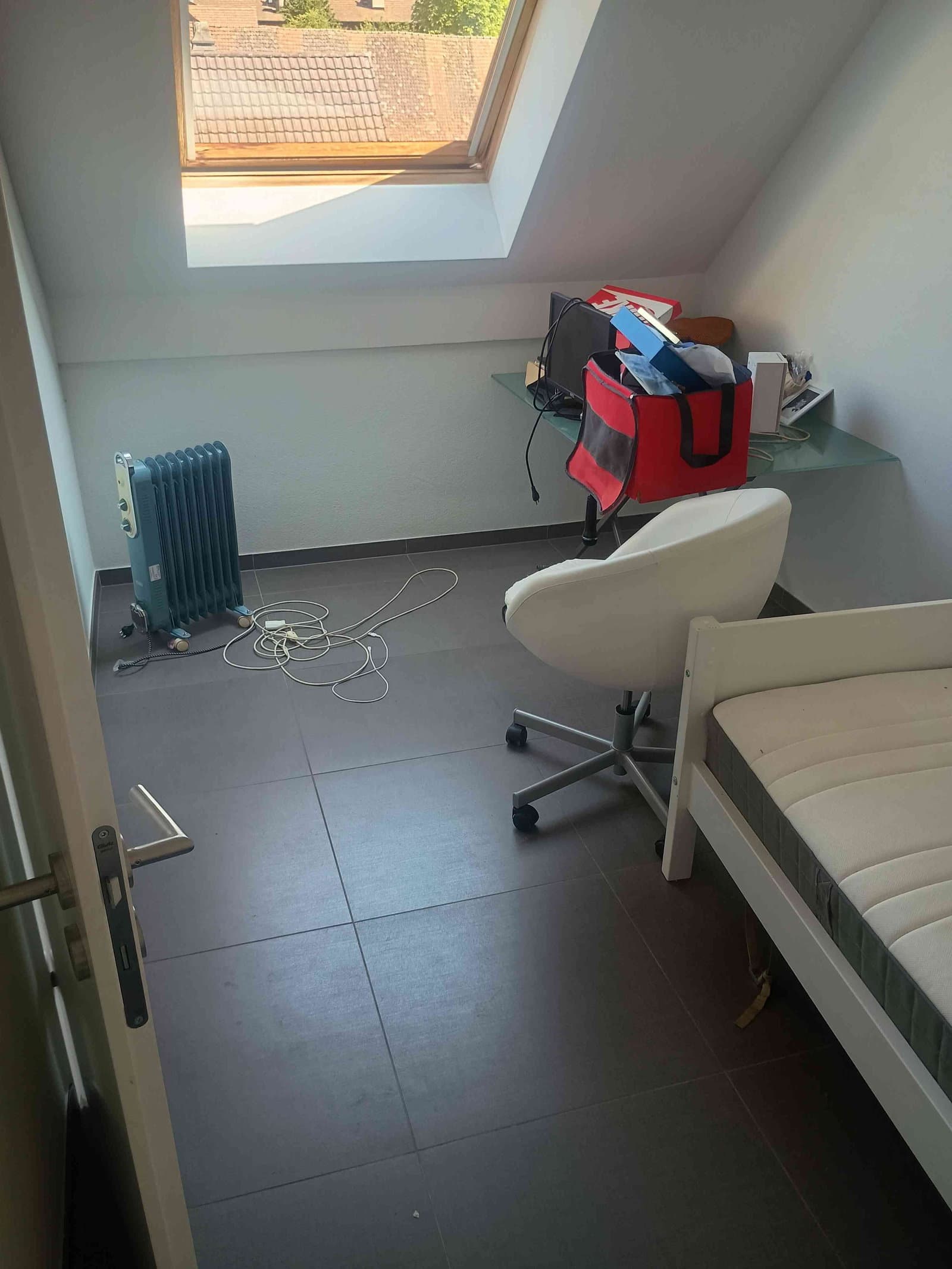 WG Zimmer in Buchs ZH — vignette 4