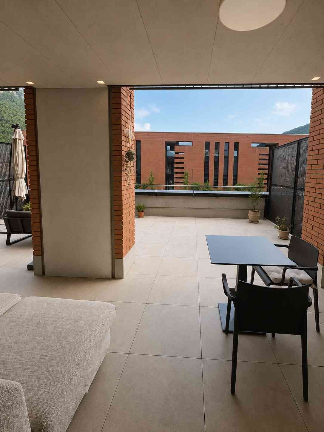 ?? Moderno 2.5 locali arredato con grande terrazzo - Riva San Vitale — vignette 3
