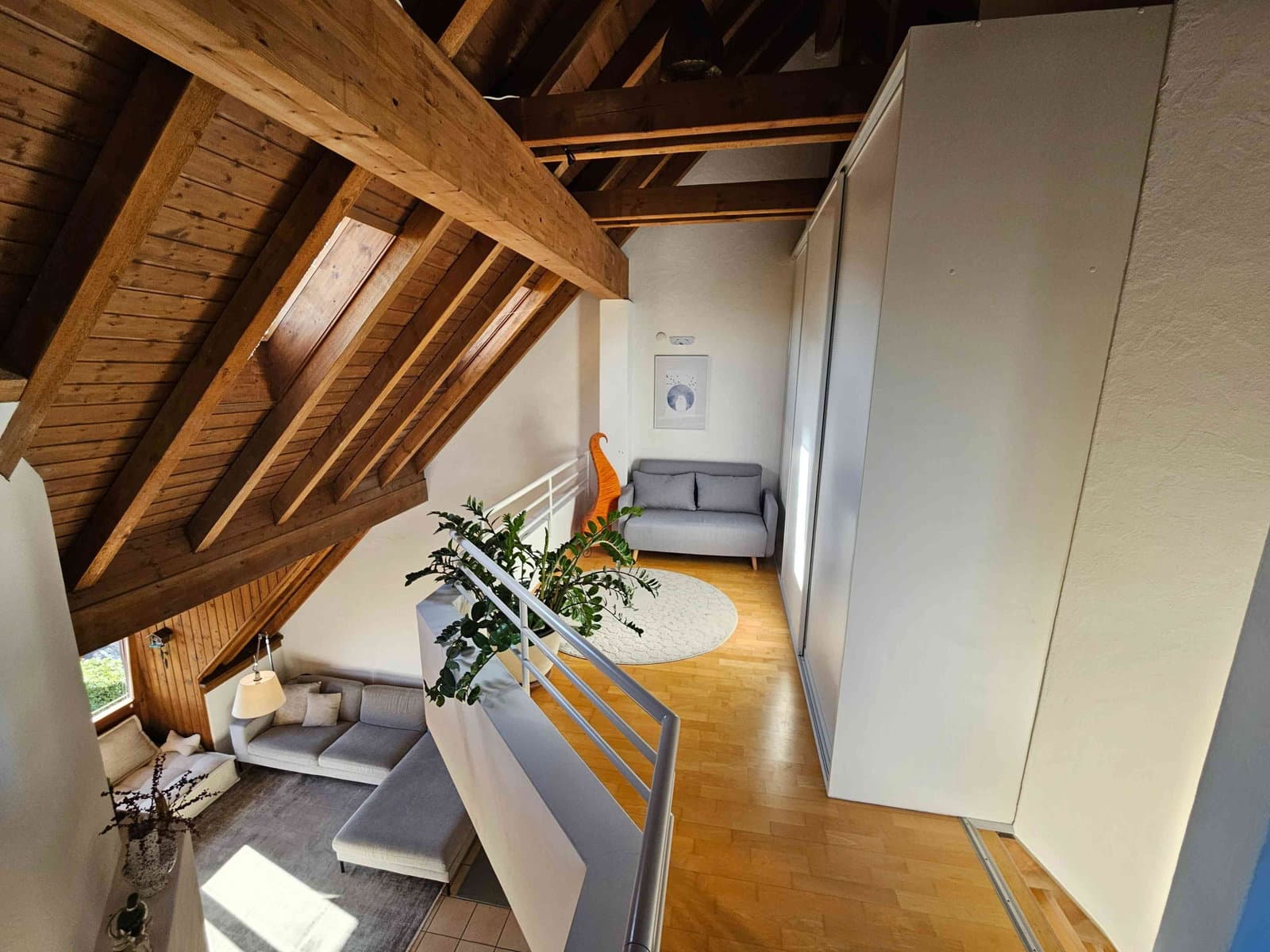 Wunderschön möblierte Maisonette, Terrasse und Aussicht - Albisrieden — vignette 6