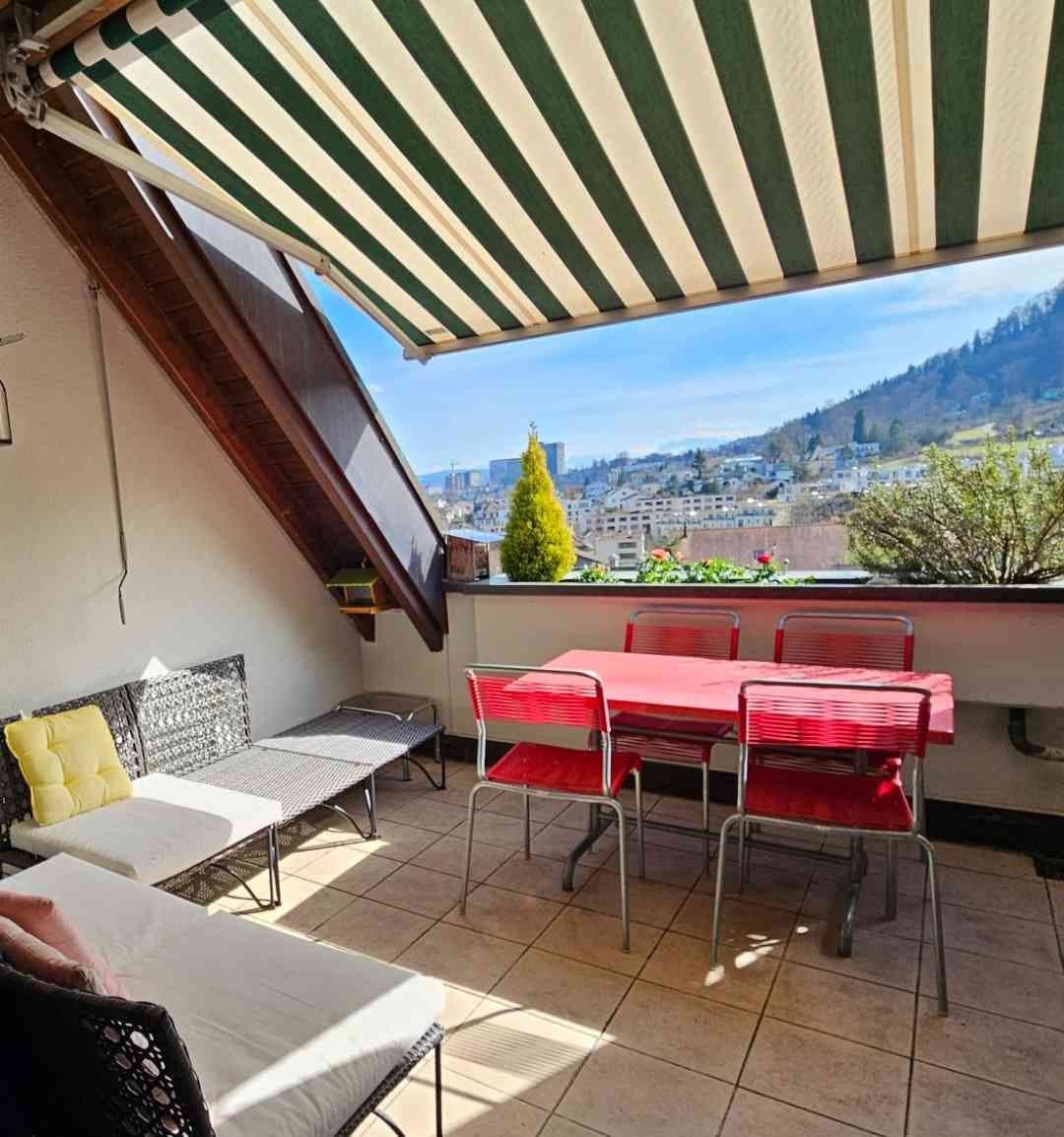 Wunderschön möblierte Maisonette, Terrasse und Aussicht - Albisrieden — vignette 9