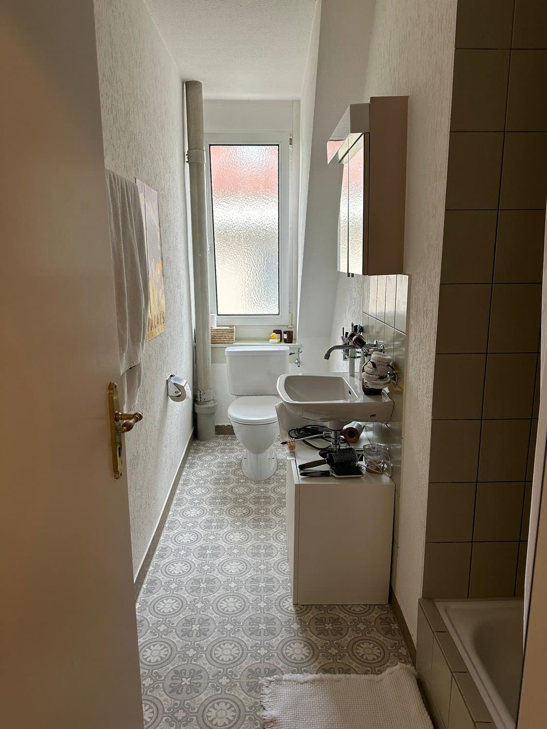 Wunderschöne Wohnung im Herzen von Wiedikon  zentral in Zürich gelegen — photo 1