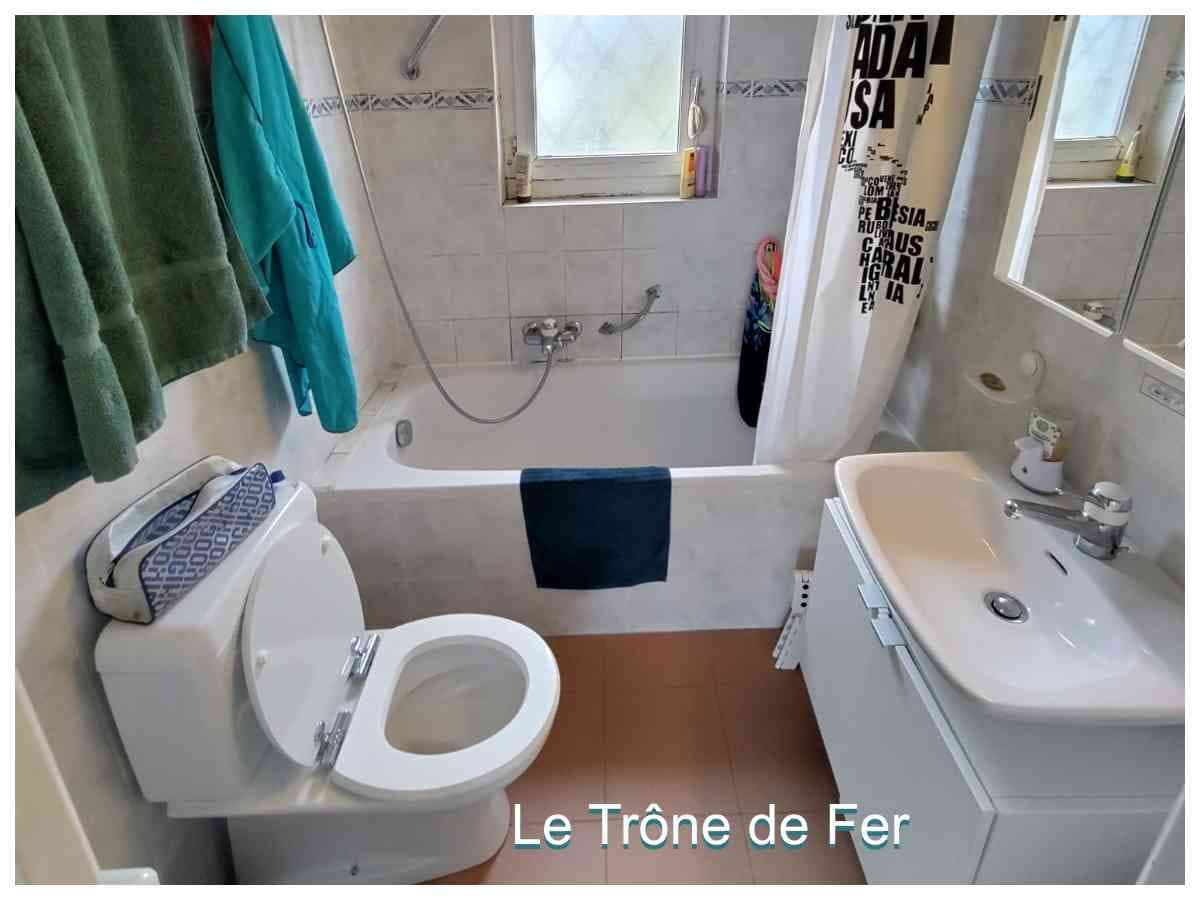 Grande chambre en colocation dans une villa — vignette 4