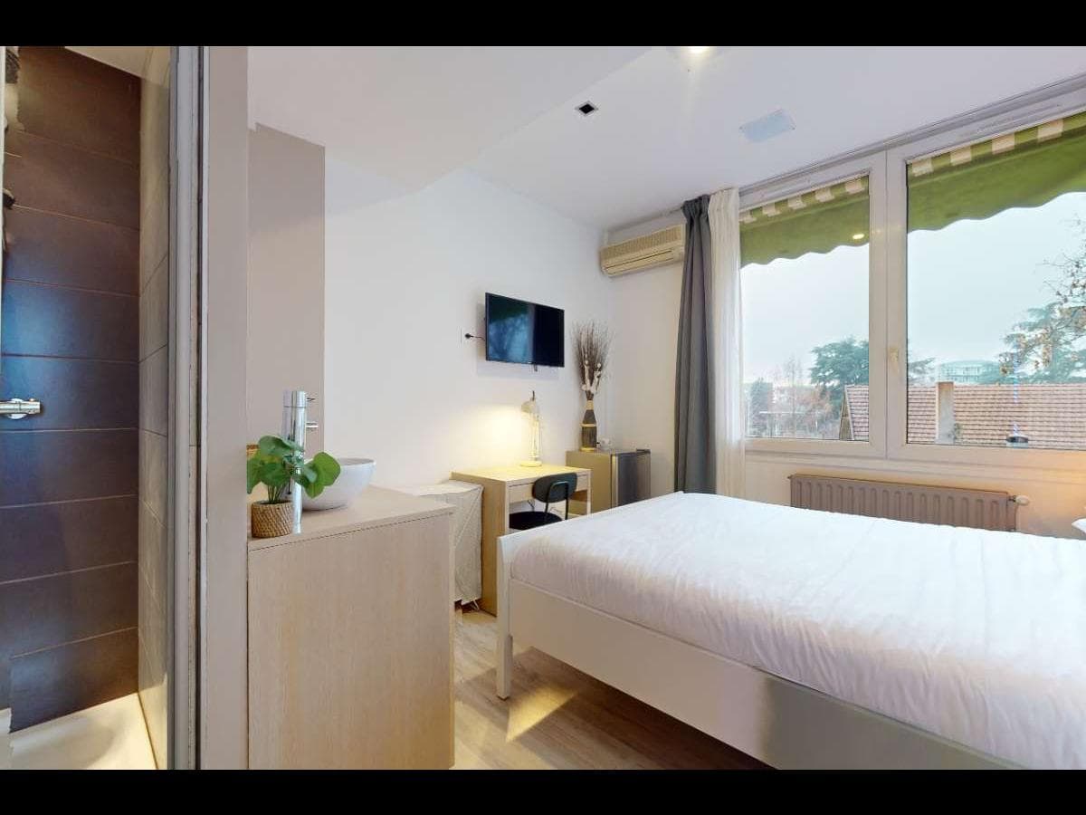 Appartement 9 pièces de 214 m² — vignette 8