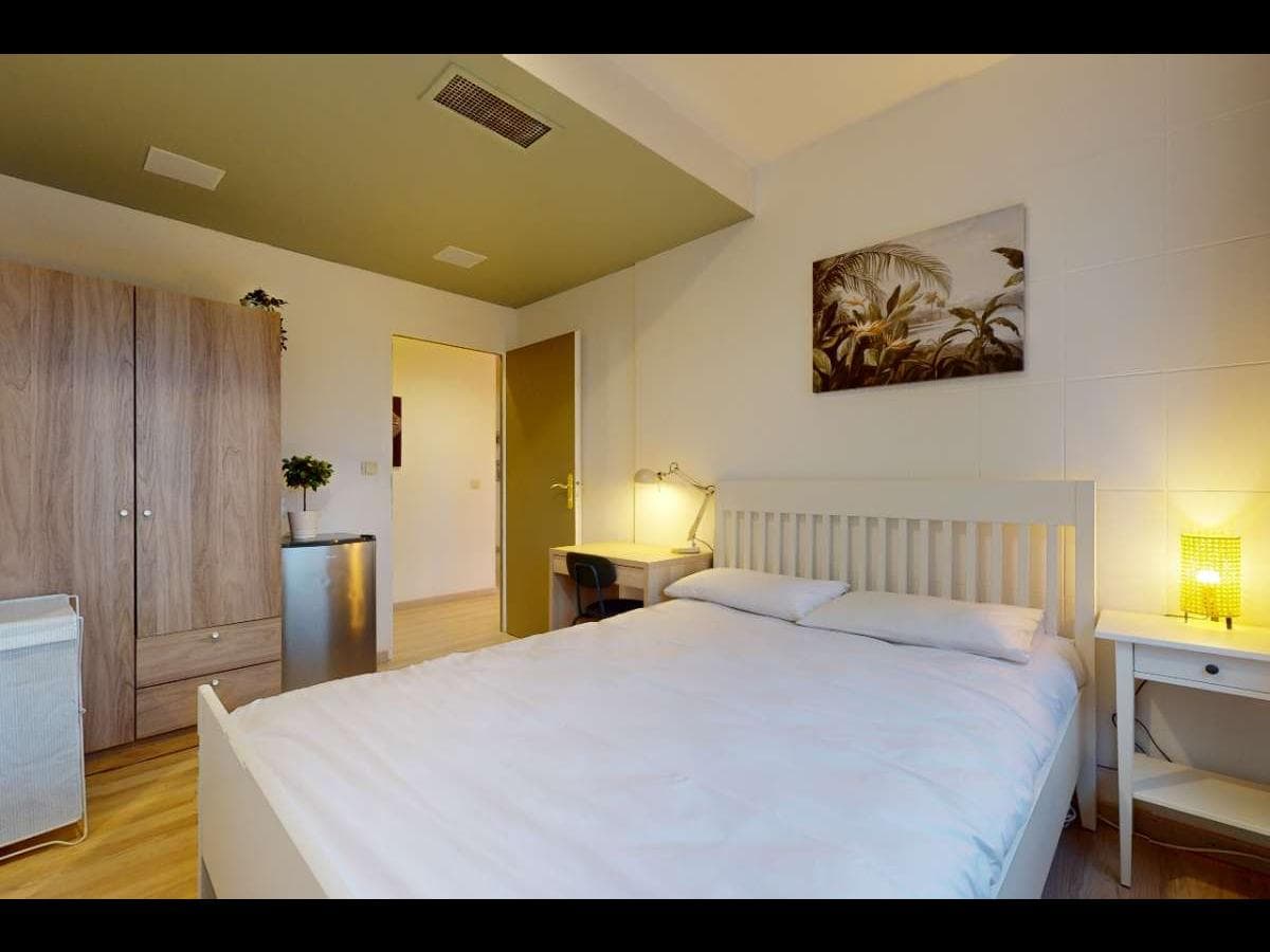 Appartement 9 pièces de 214 m² — vignette 10