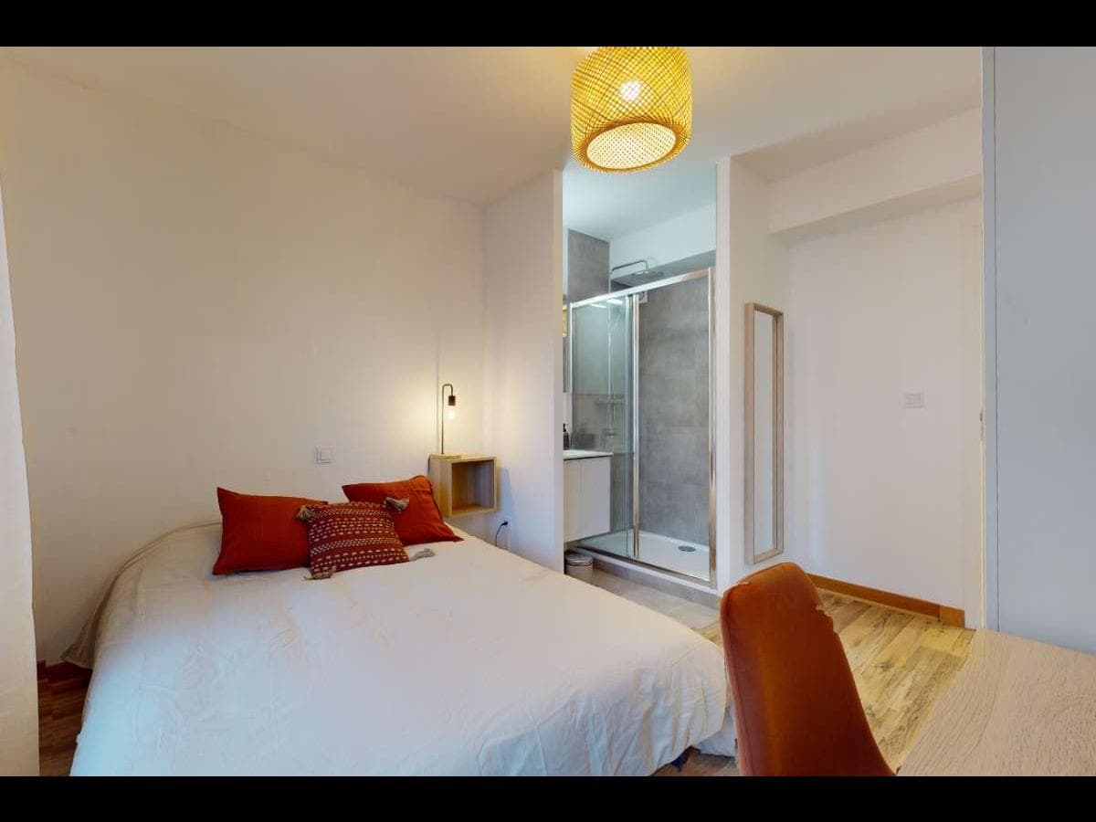 Appartement 6 pièces de 100 m² — vignette 11