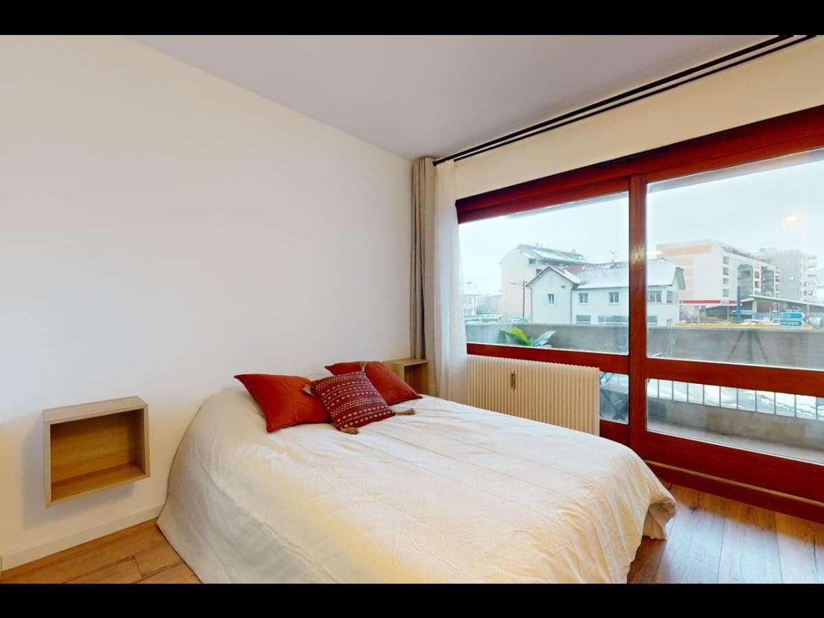 Appartement 6 pièces de 100 m² — vignette 12