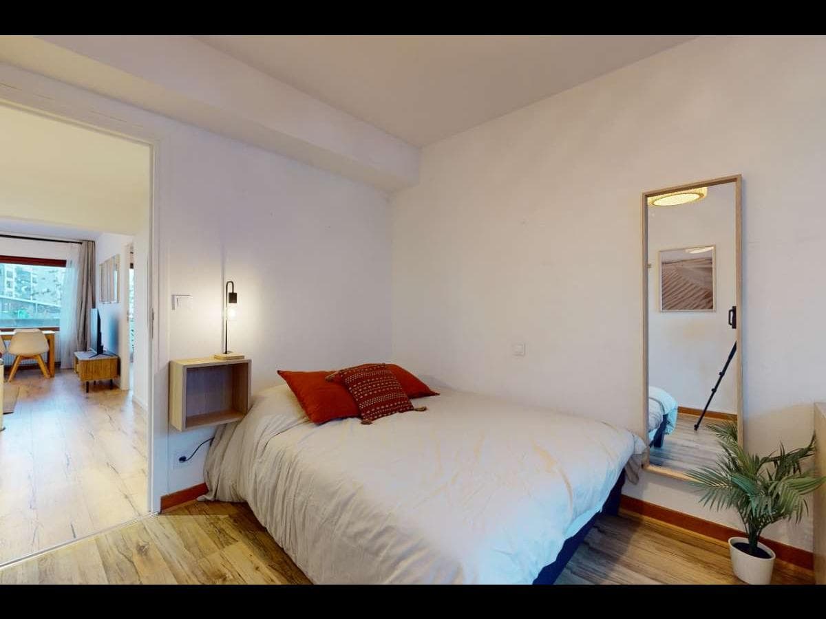 Appartement 6 pièces de 100 m² — vignette 7