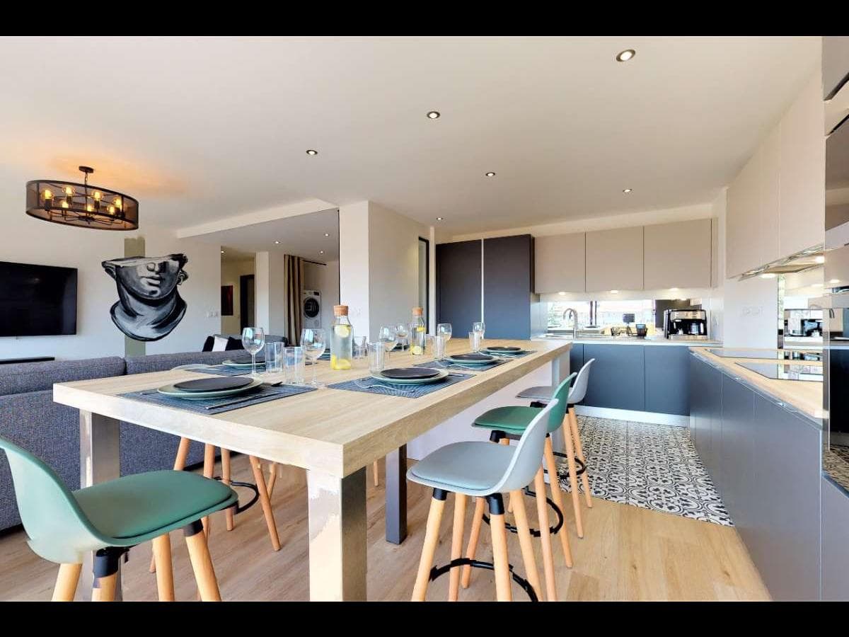 Appartement 8 pièces de 157 m² — vignette 5