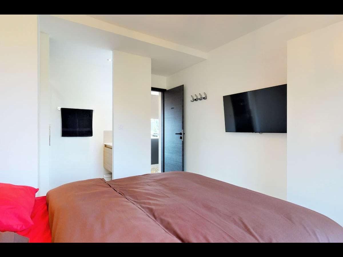 Appartement 8 pièces de 157 m² — vignette 9