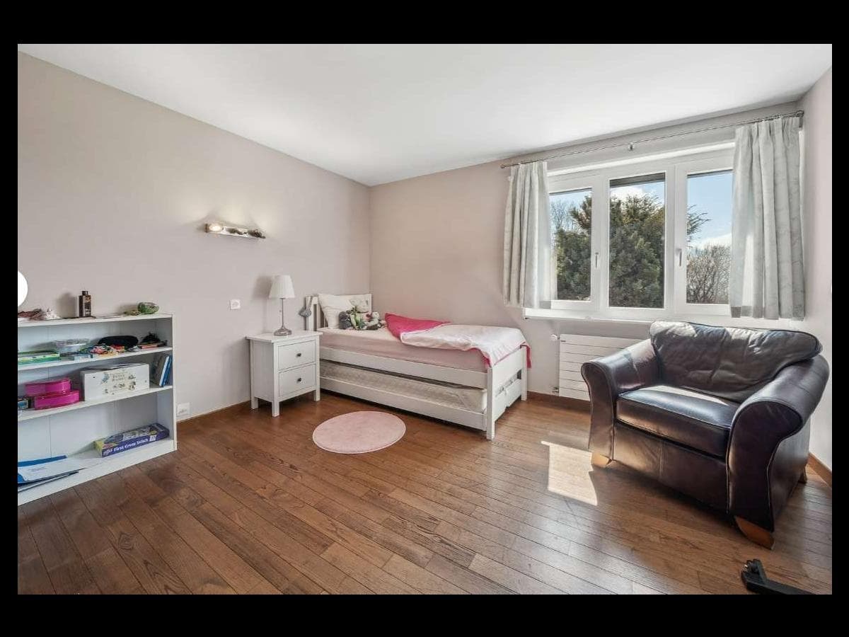 Villa 6 pièces de 200 m² — vignette 2