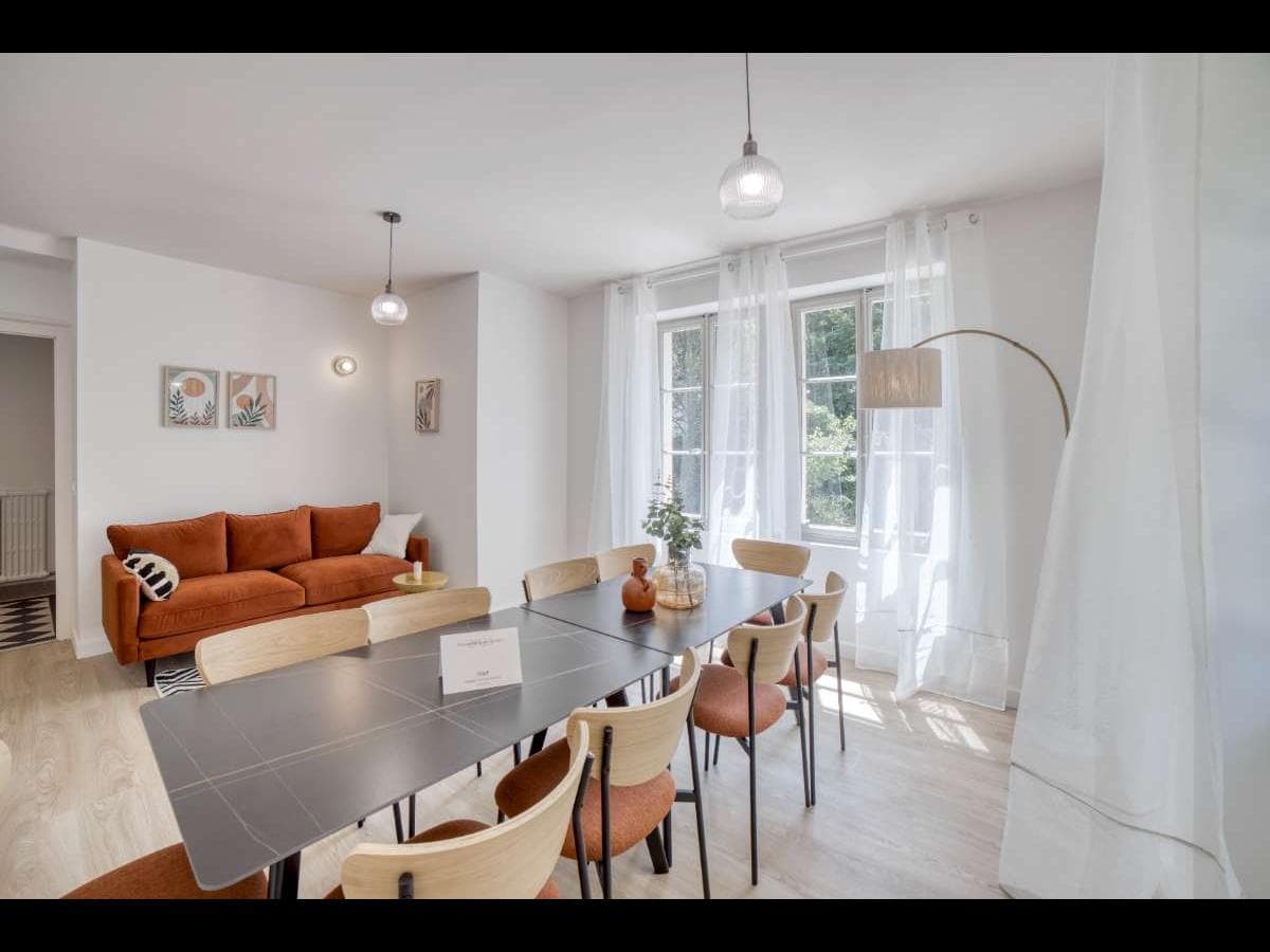 Maison 10 pièces de 248 m² — vignette 2