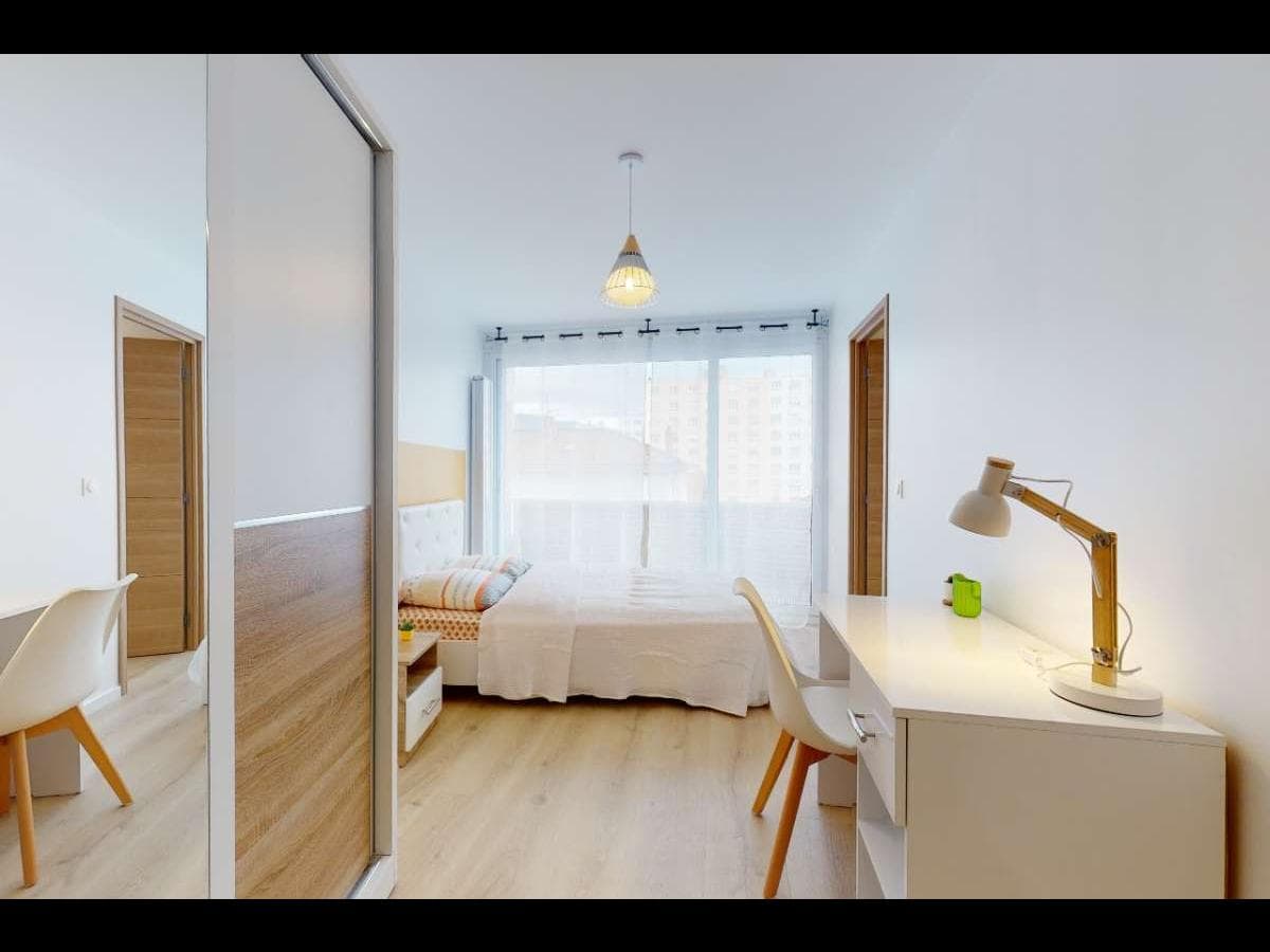 Appartement 4 pièces de 76 m² — vignette 10