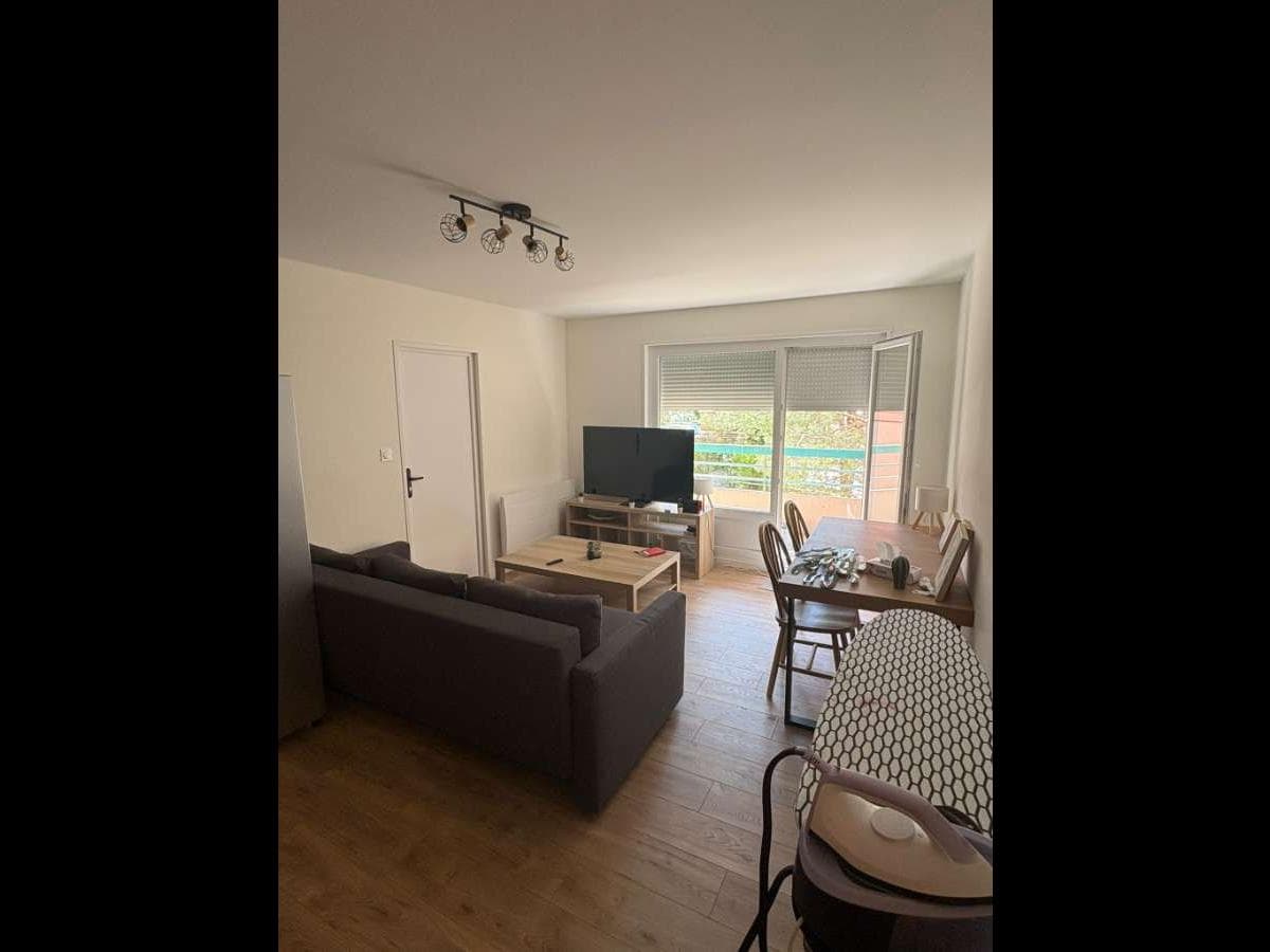 Appartement 6 pièces de 105 m² — vignette 2