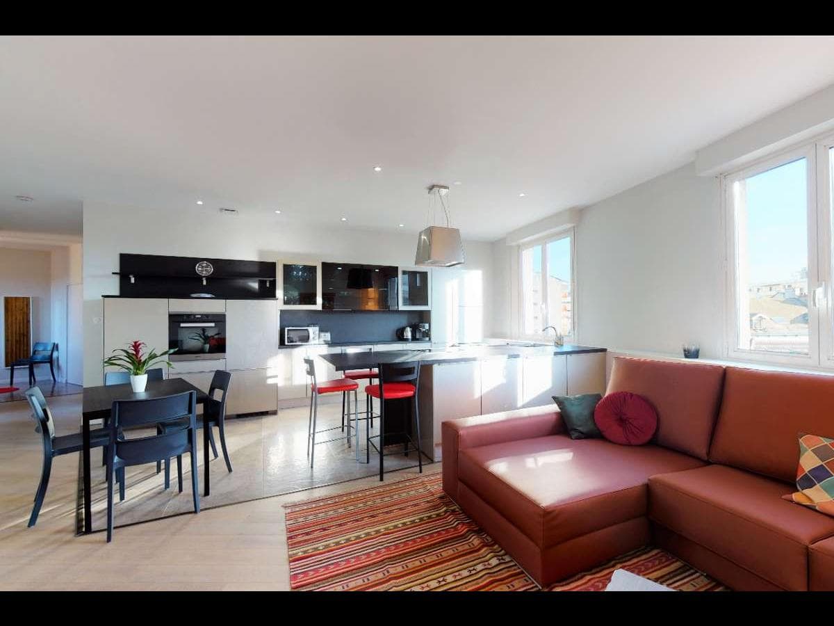 Appartement 5 pièces de 135 m² — vignette 2