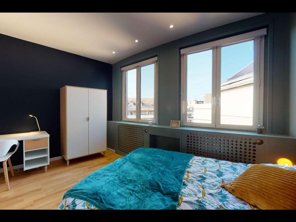 Appartement 5 pièces de 135 m² — vignette 11