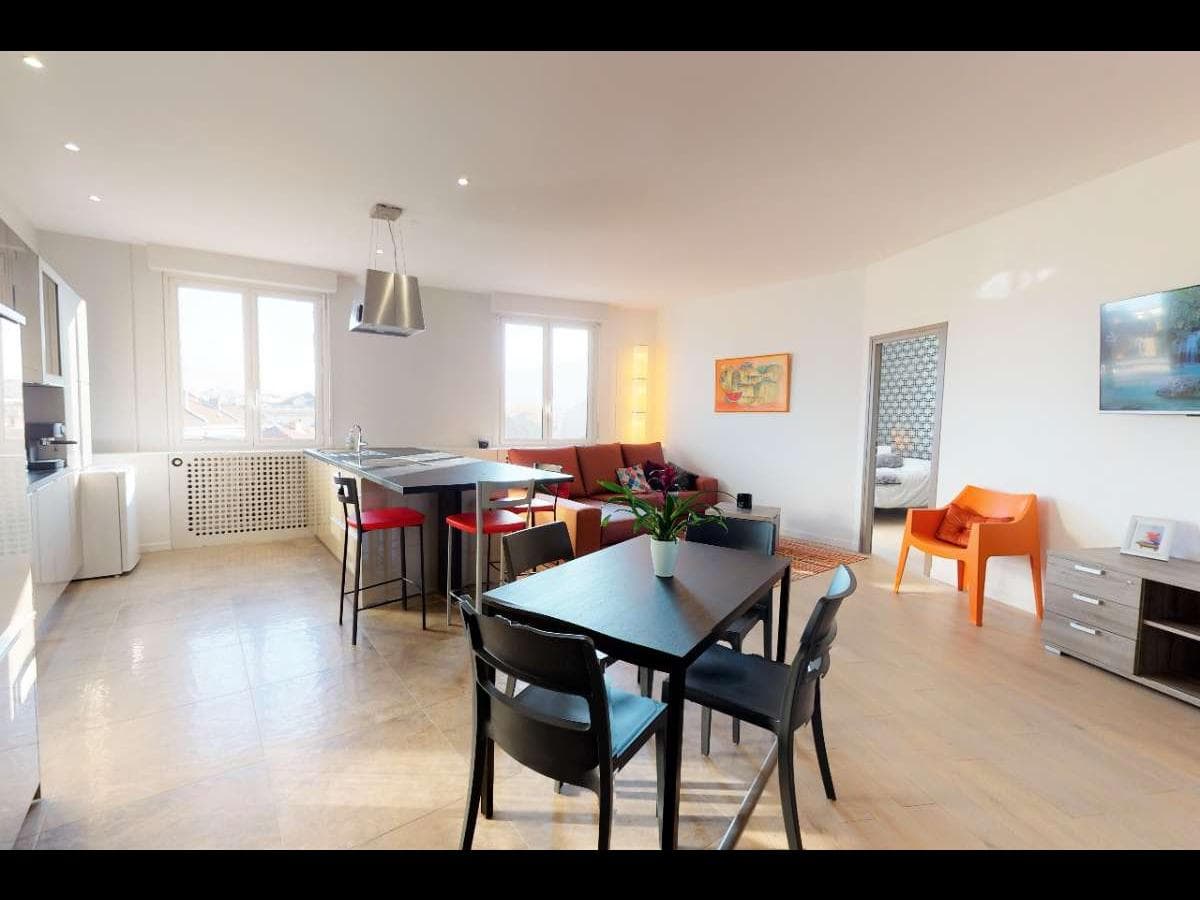 Appartement 5 pièces de 135 m² — vignette 5