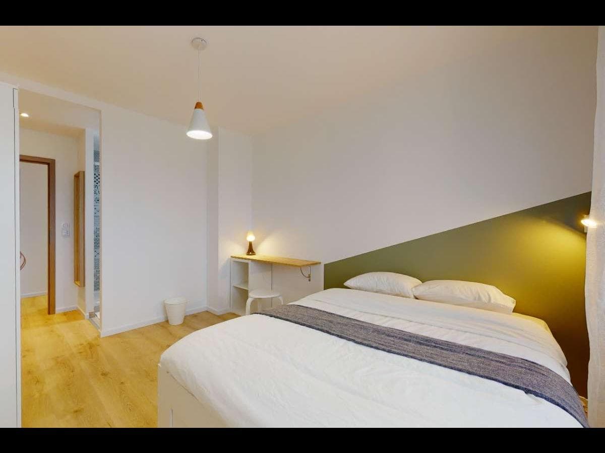 Appartement 5 pièces de 100 m² — vignette 7