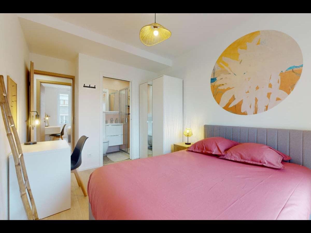 Appartement 6 pièces de 100 m² — vignette 10