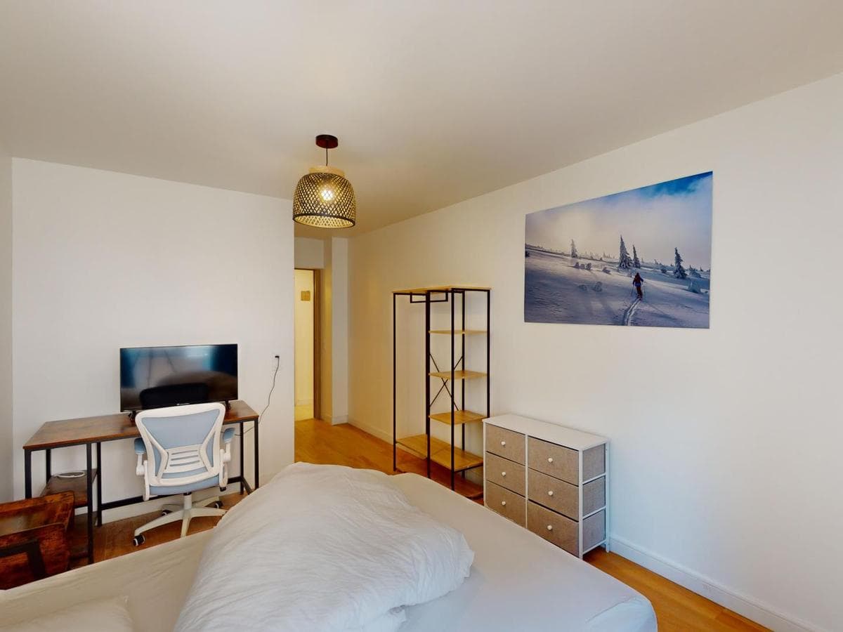 Appartement 6 pièces de 109 m² — vignette 3