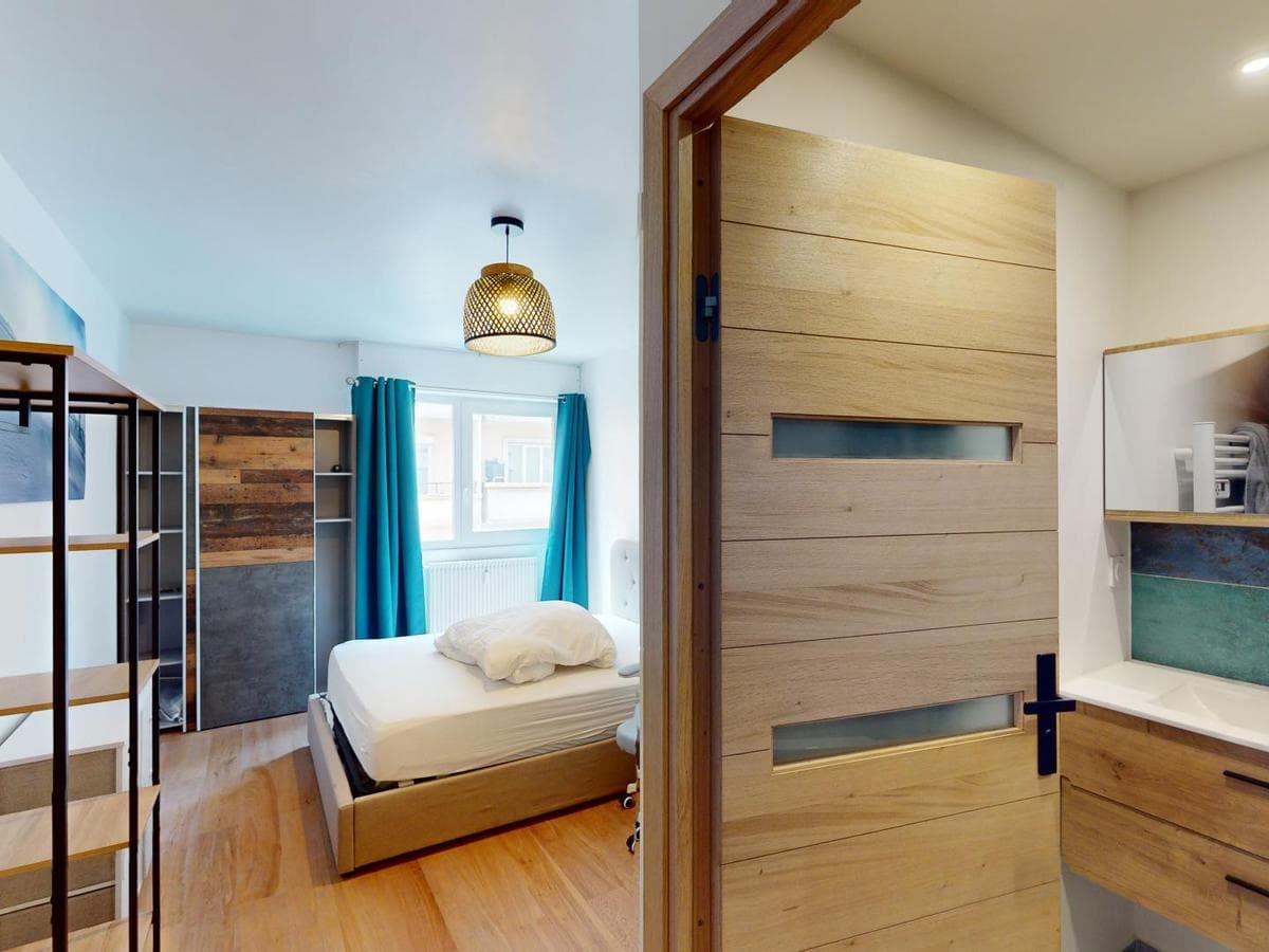 Appartement 6 pièces de 109 m² — vignette 6