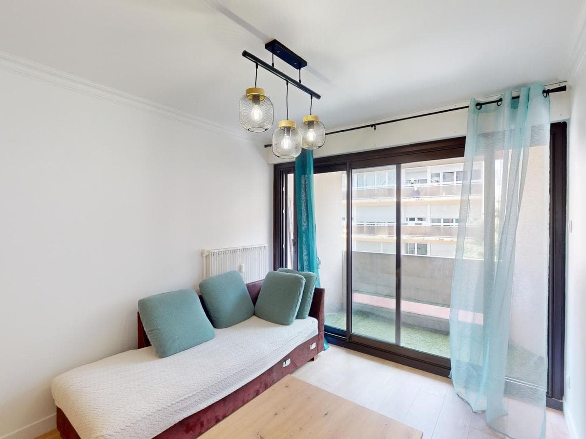 Appartement 6 pièces de 109 m² — vignette 10