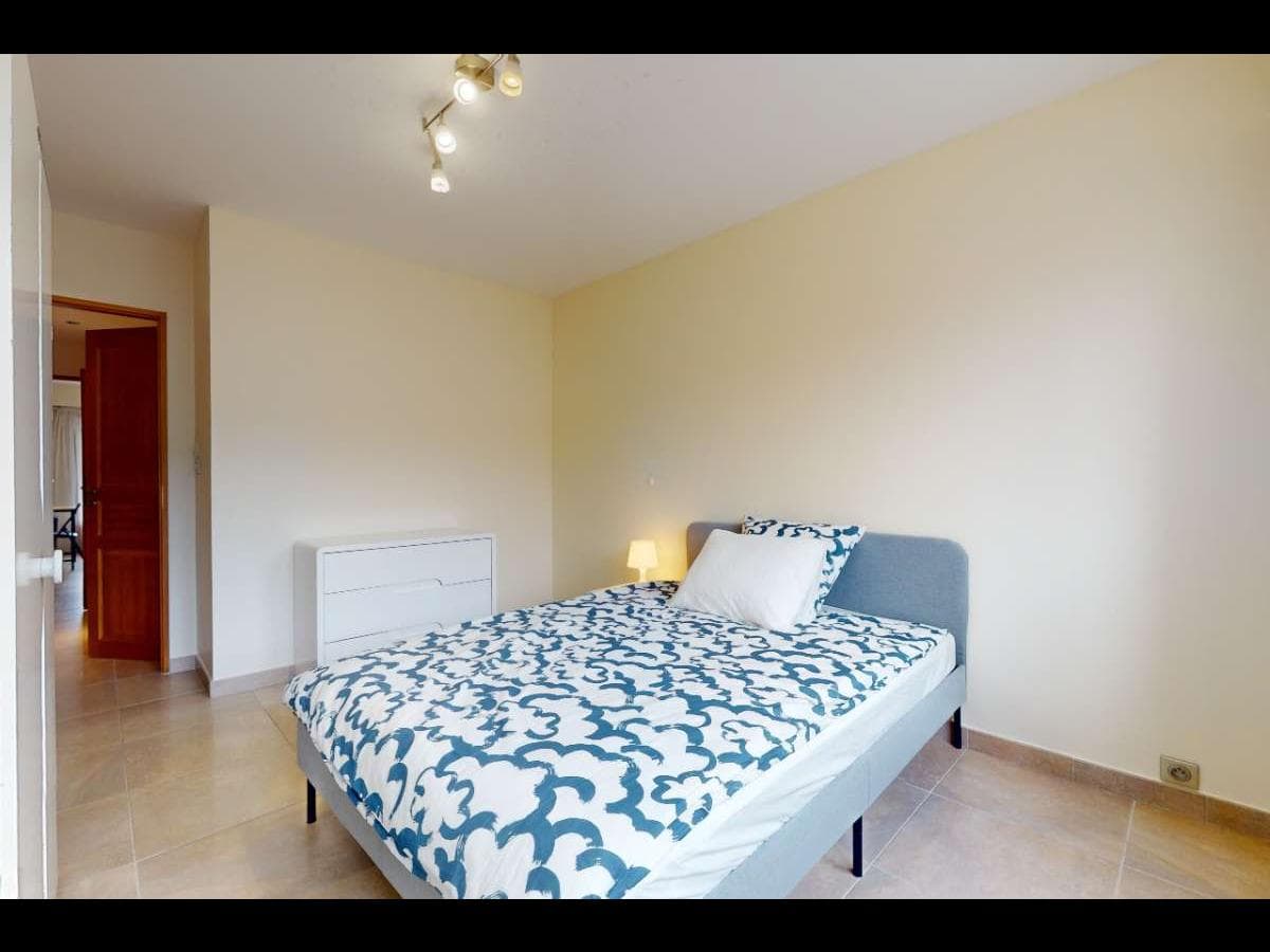 Appartement 5 pièces de 110 m² — vignette 11