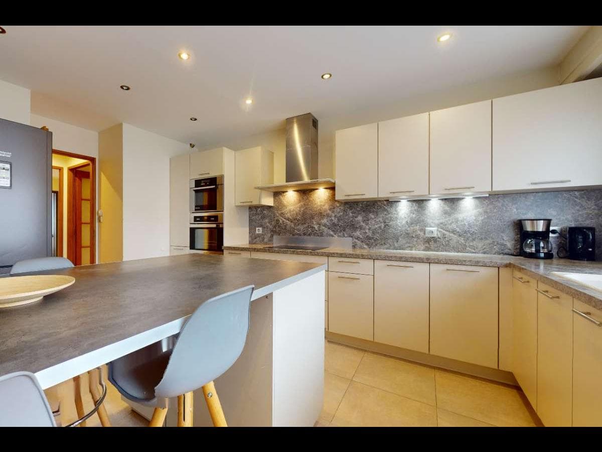 Appartement 5 pièces de 110 m² — vignette 3