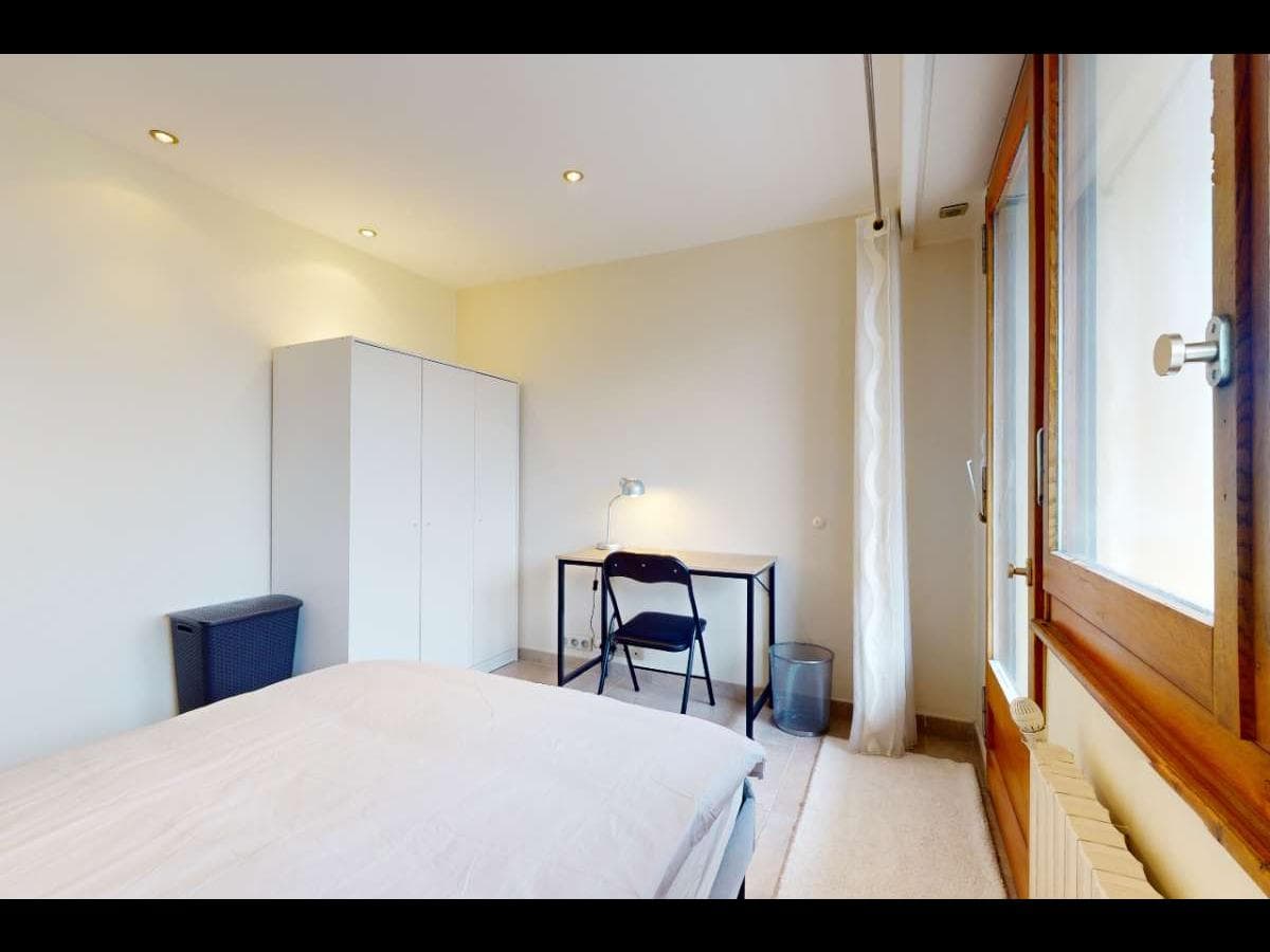 Appartement 5 pièces de 110 m² — vignette 7