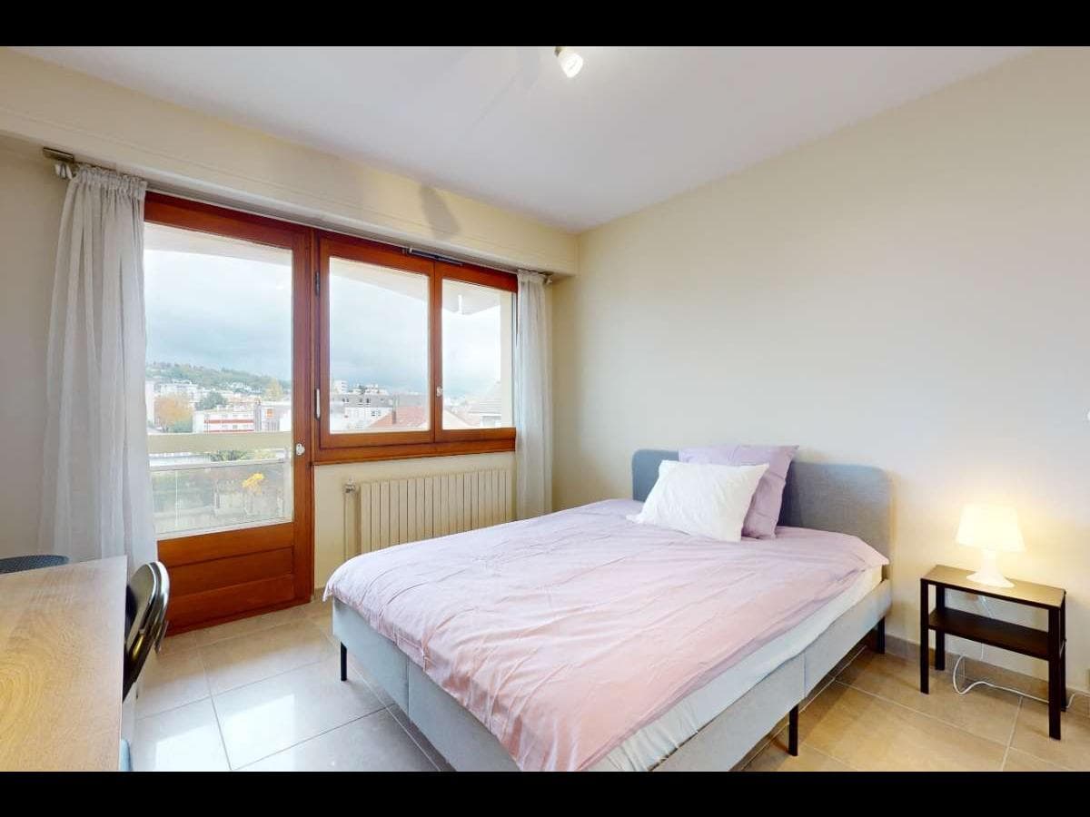 Appartement 5 pièces de 110 m² — vignette 8