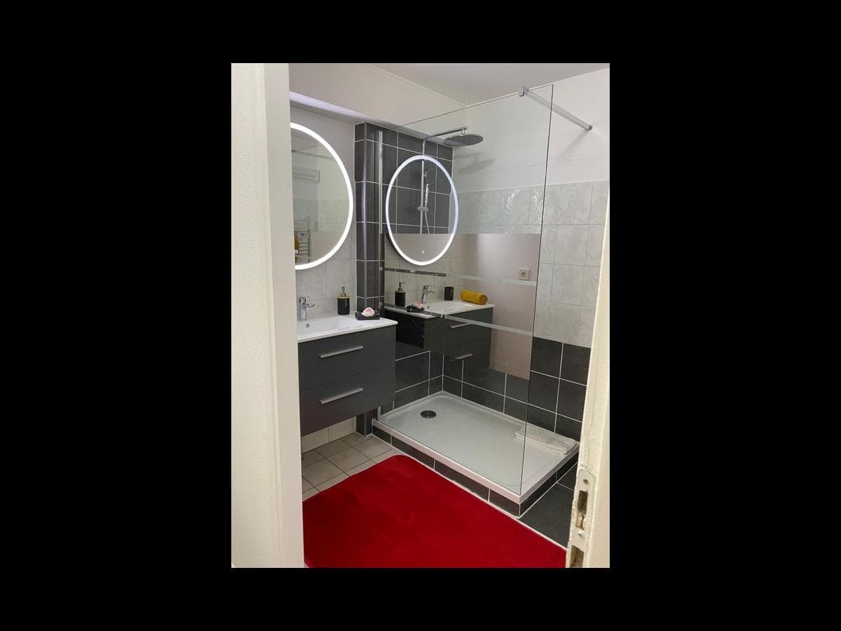 Studio — vignette 3