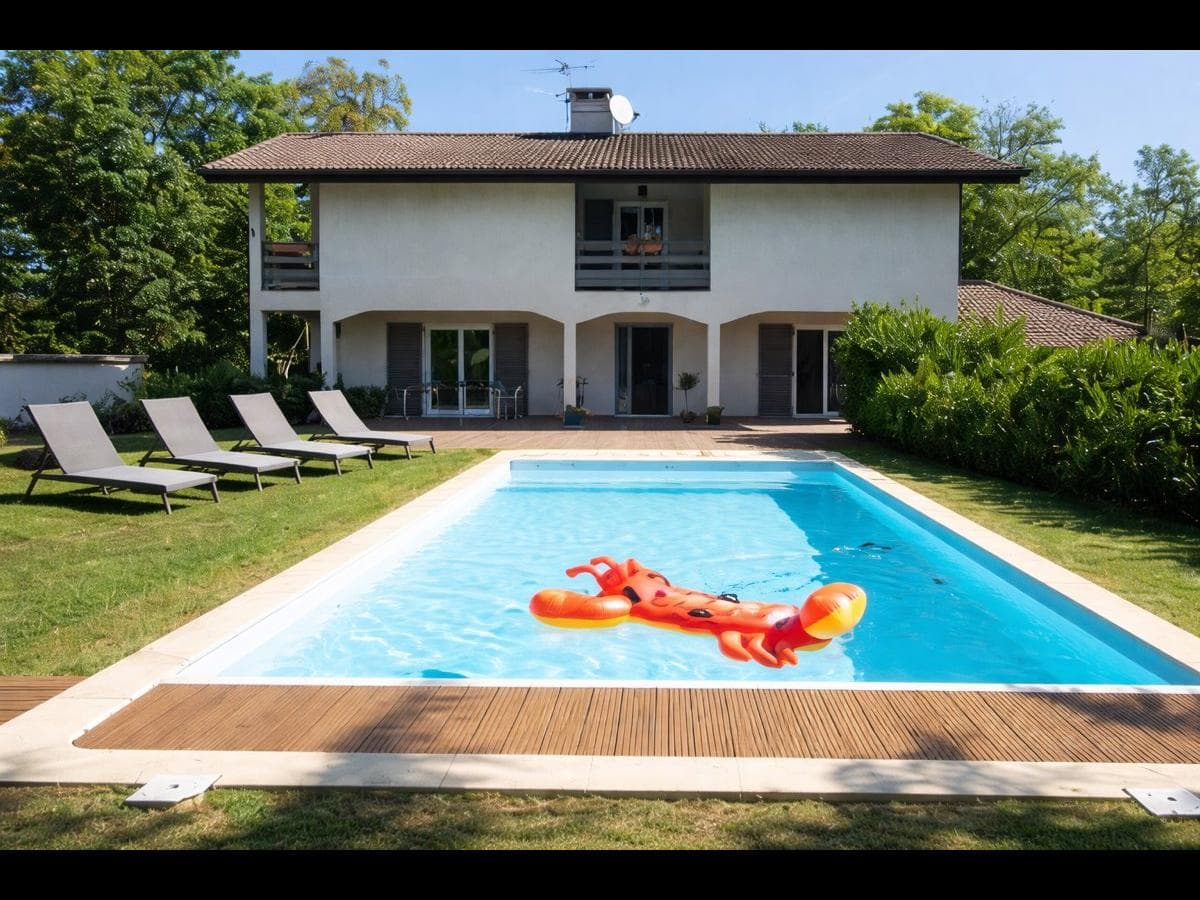 Villa 10 pièces de 370 m² — photo 1
