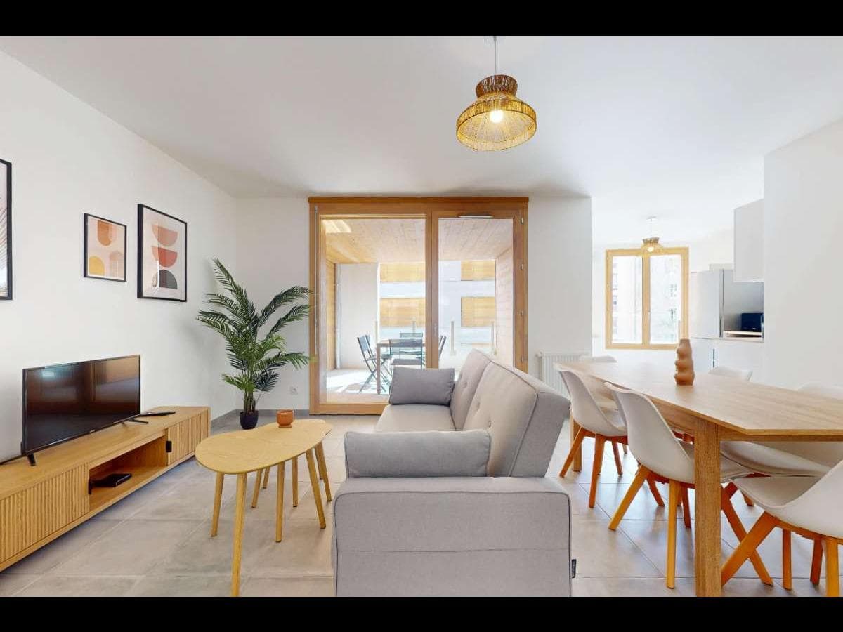 Appartement 5 pièces de 101 m² — vignette 2