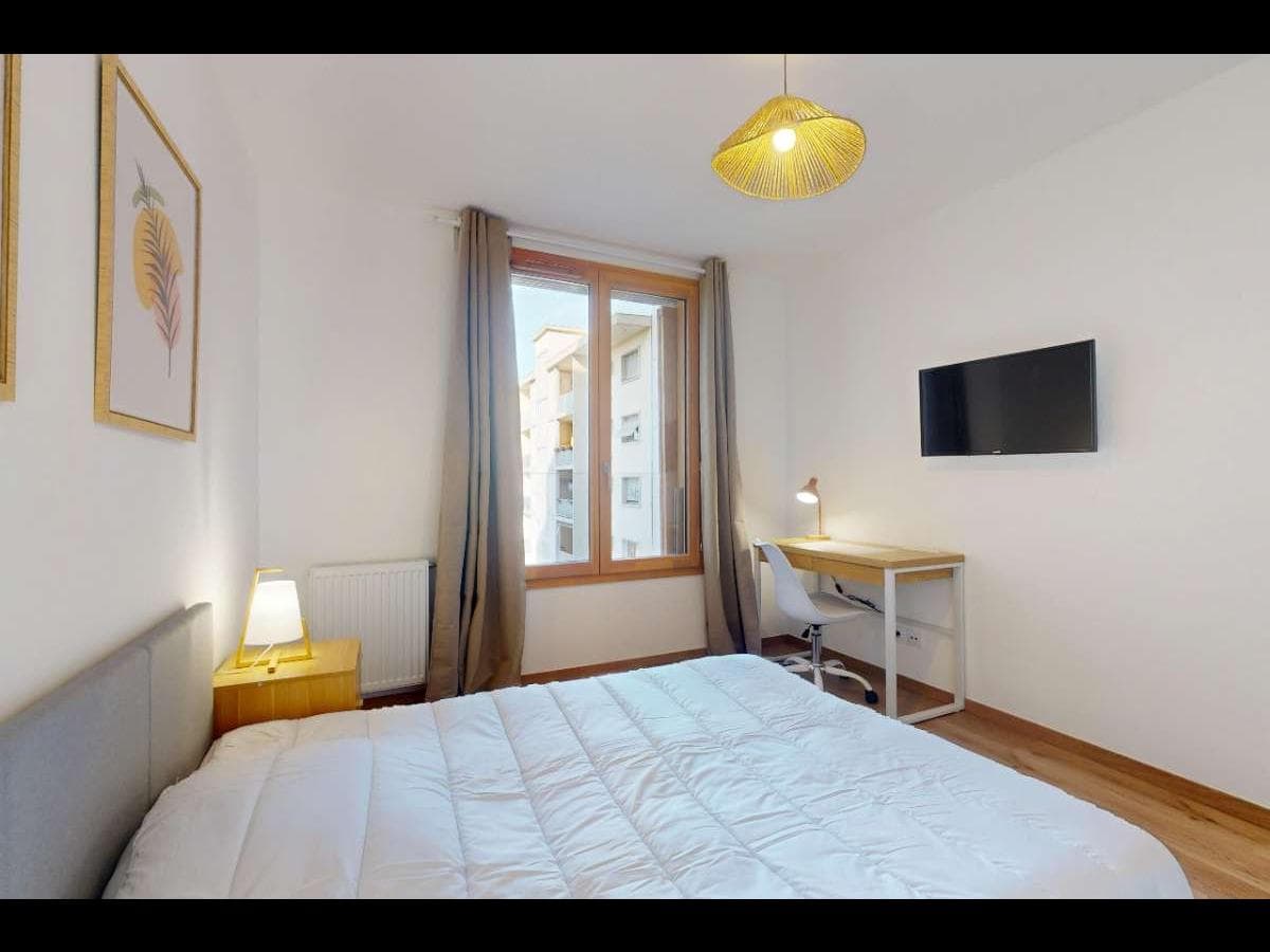 Appartement 5 pièces de 101 m² — vignette 12