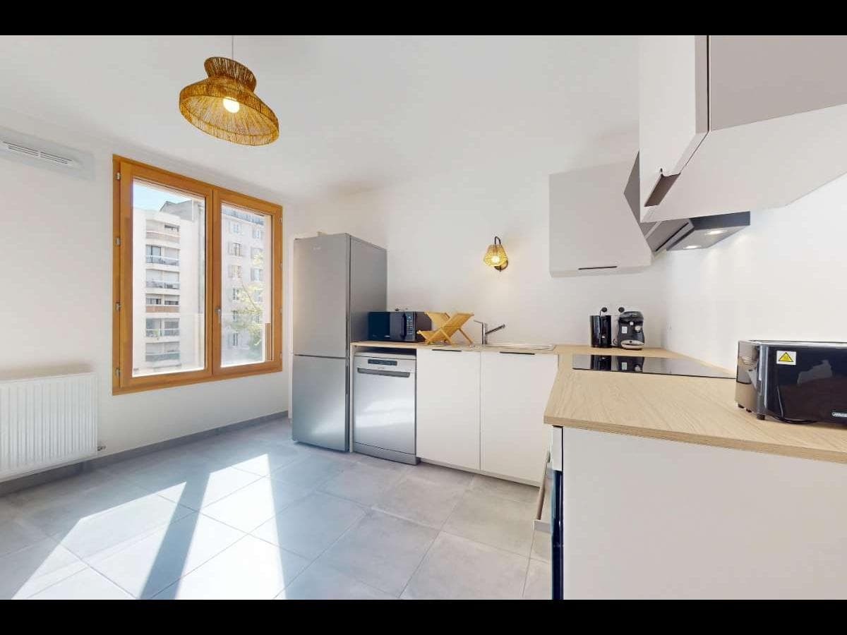Appartement 5 pièces de 101 m² — vignette 4
