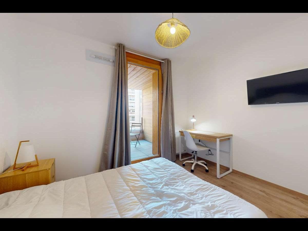 Appartement 5 pièces de 101 m² — vignette 8