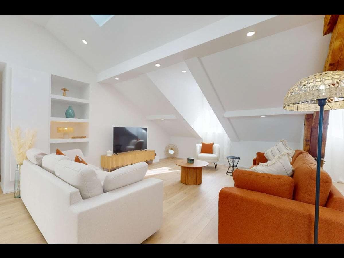 Appartement 9 pièces de 216 m² — photo 1