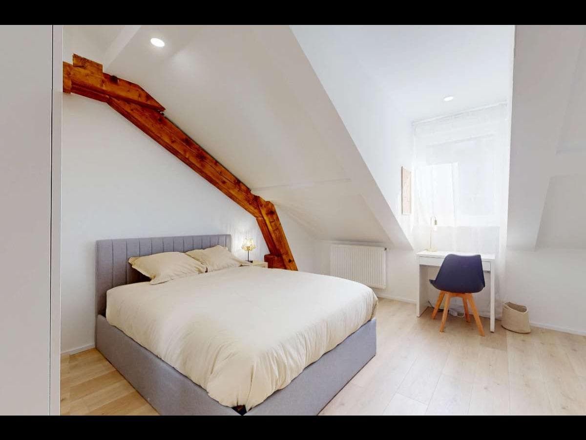 Appartement 9 pièces de 216 m² — vignette 11