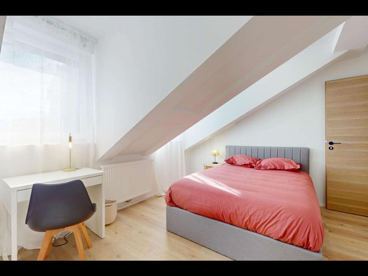Appartement 9 pièces de 216 m² — vignette 9
