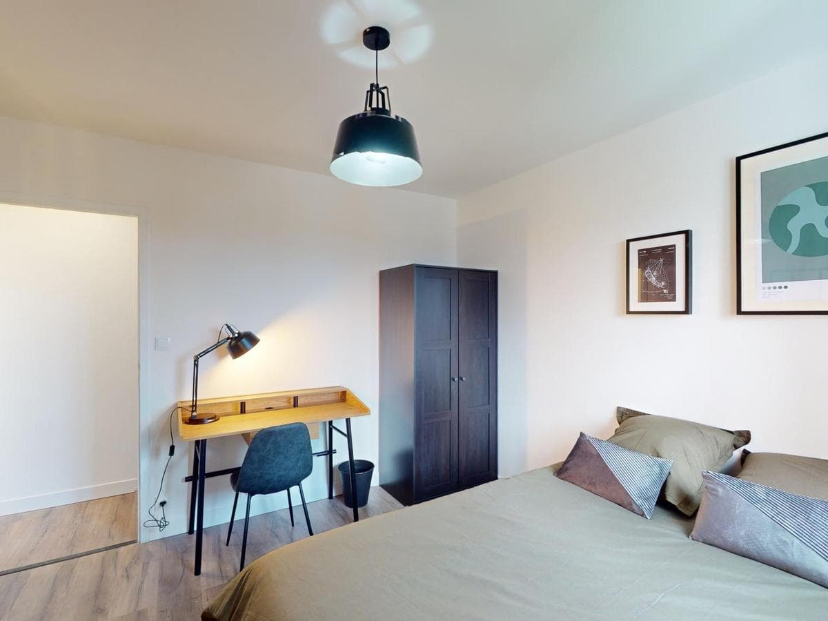 Appartement 5 pièces de 86 m² — vignette 3