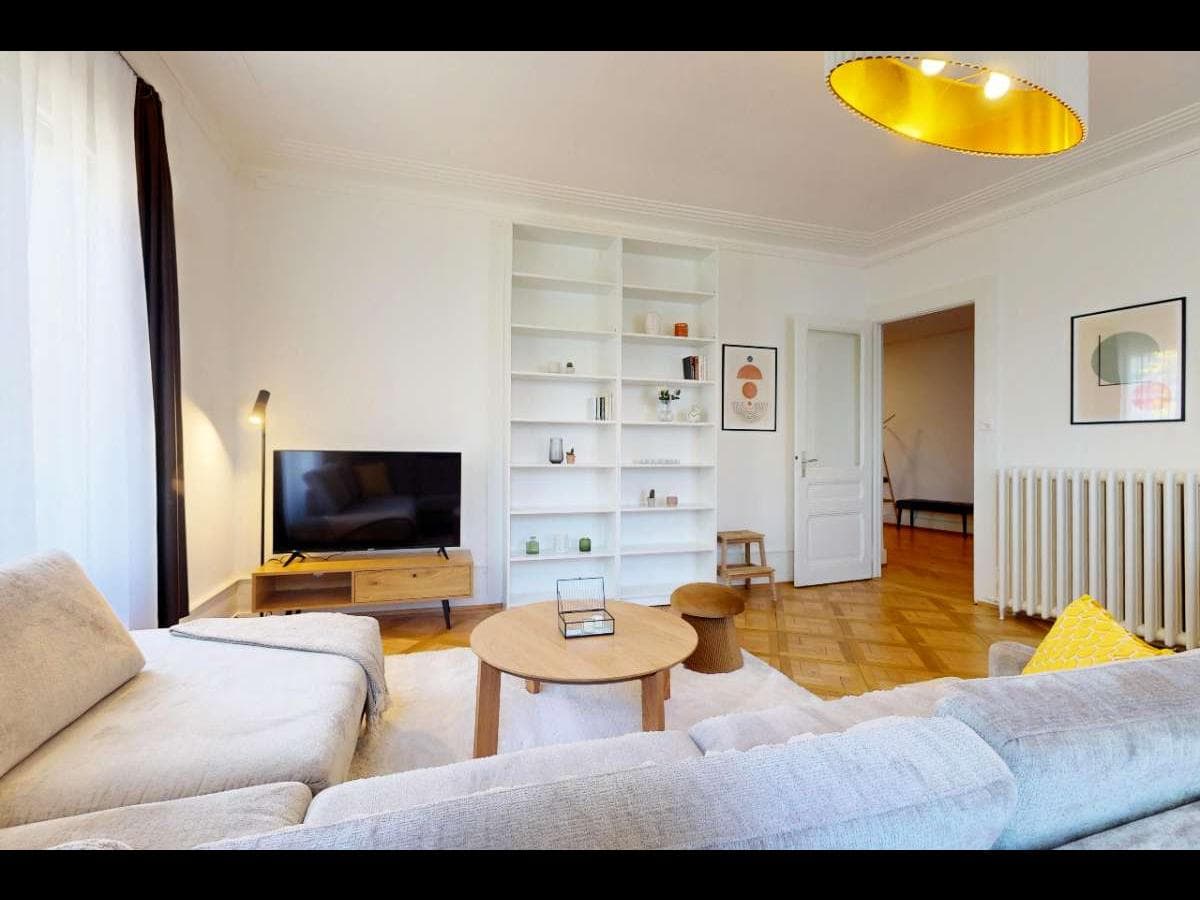 Appartement 7 pièces de 180 m² — vignette 4