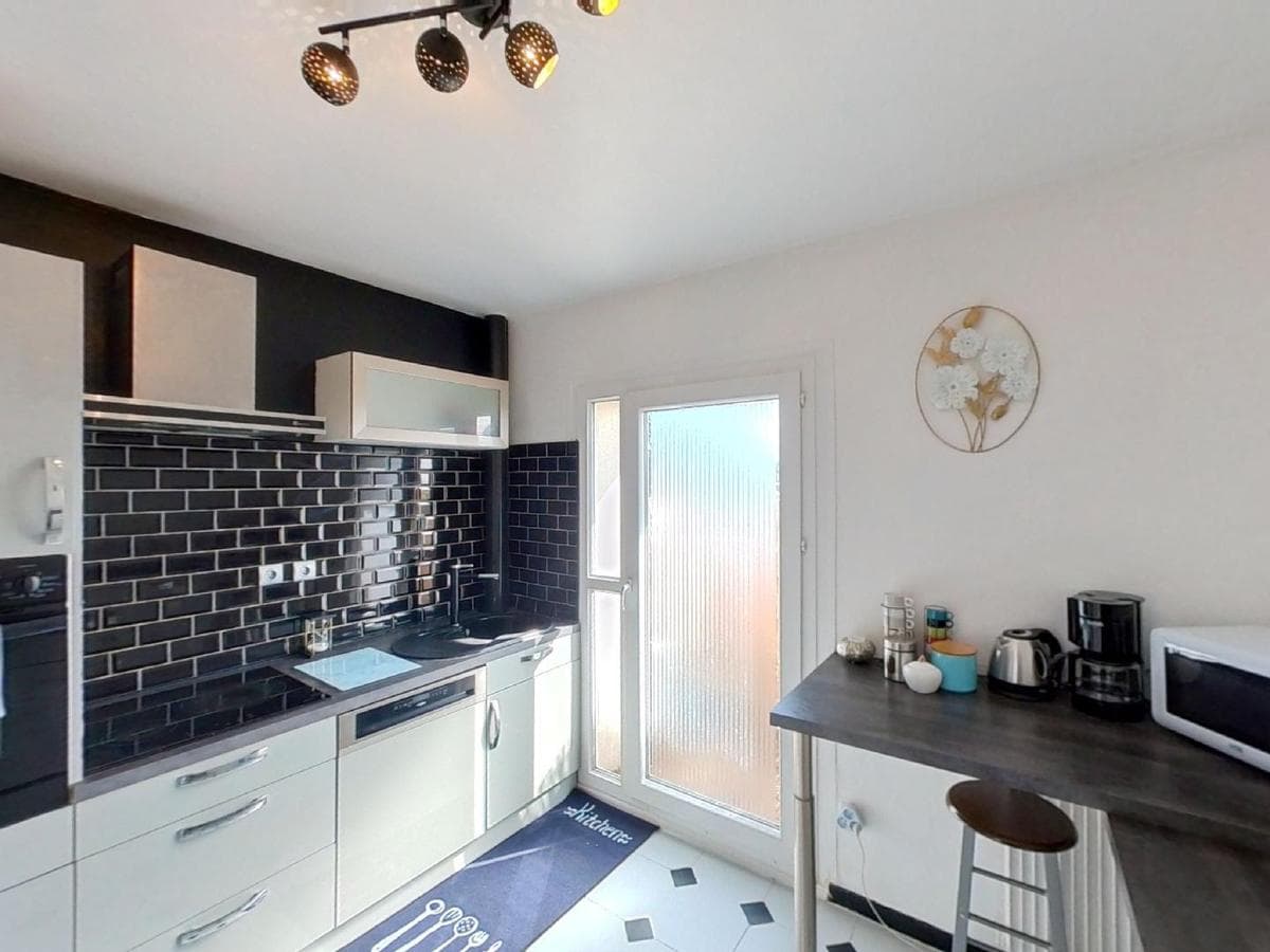 Appartement 4 pièces de 75 m² — vignette 9