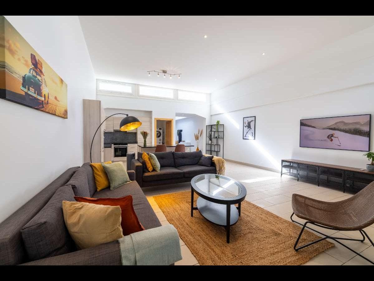 Appartement 6 pièces de 180 m² — vignette 2