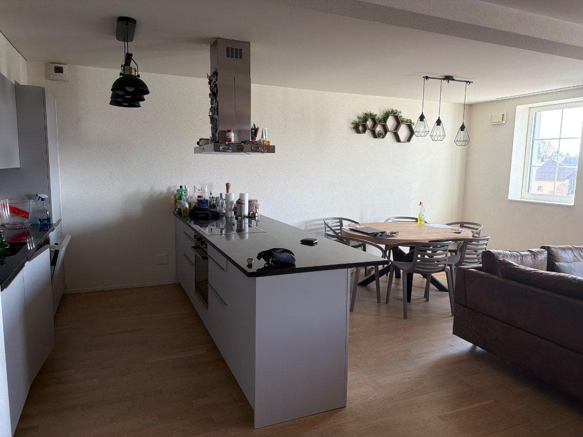 Appartement 3 pièces de 93 m² — vignette 2