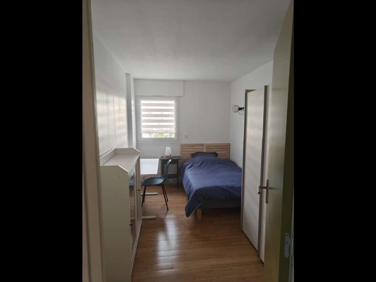 Appartement 5 pièces de 84 m² — vignette 9