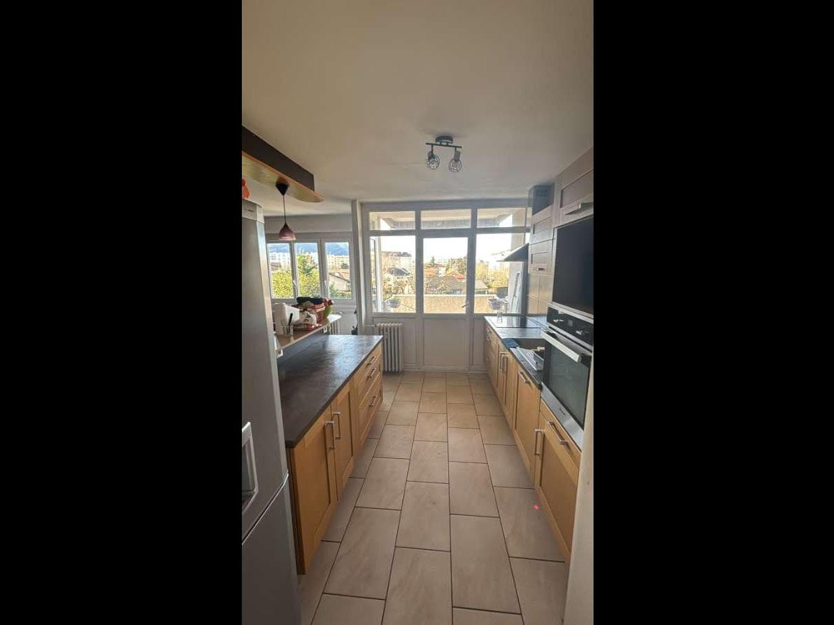 Appartement 4 pièces de 90 m² — vignette 3