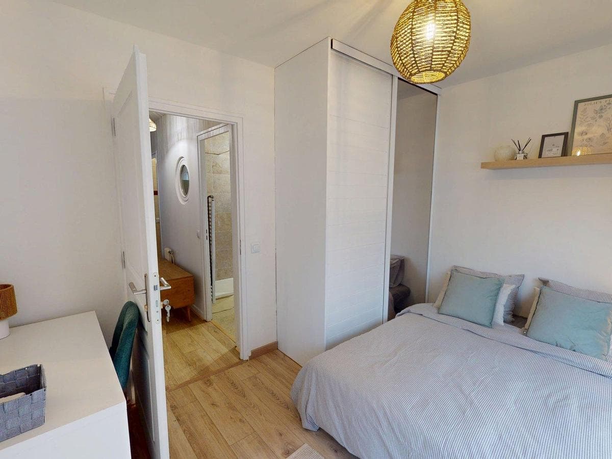 Appartement 1 pièce de 65 m² — vignette 3