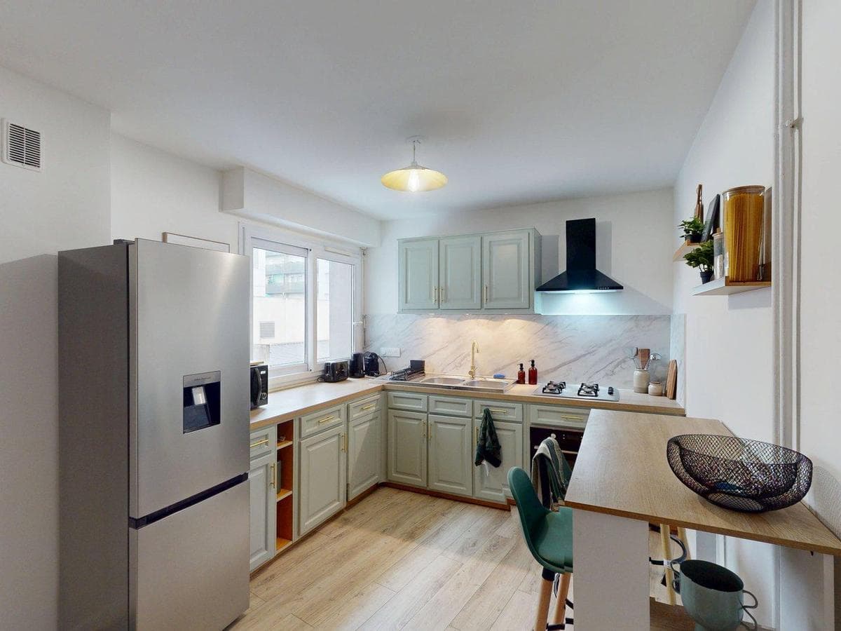 Appartement 1 pièce de 65 m² — vignette 8