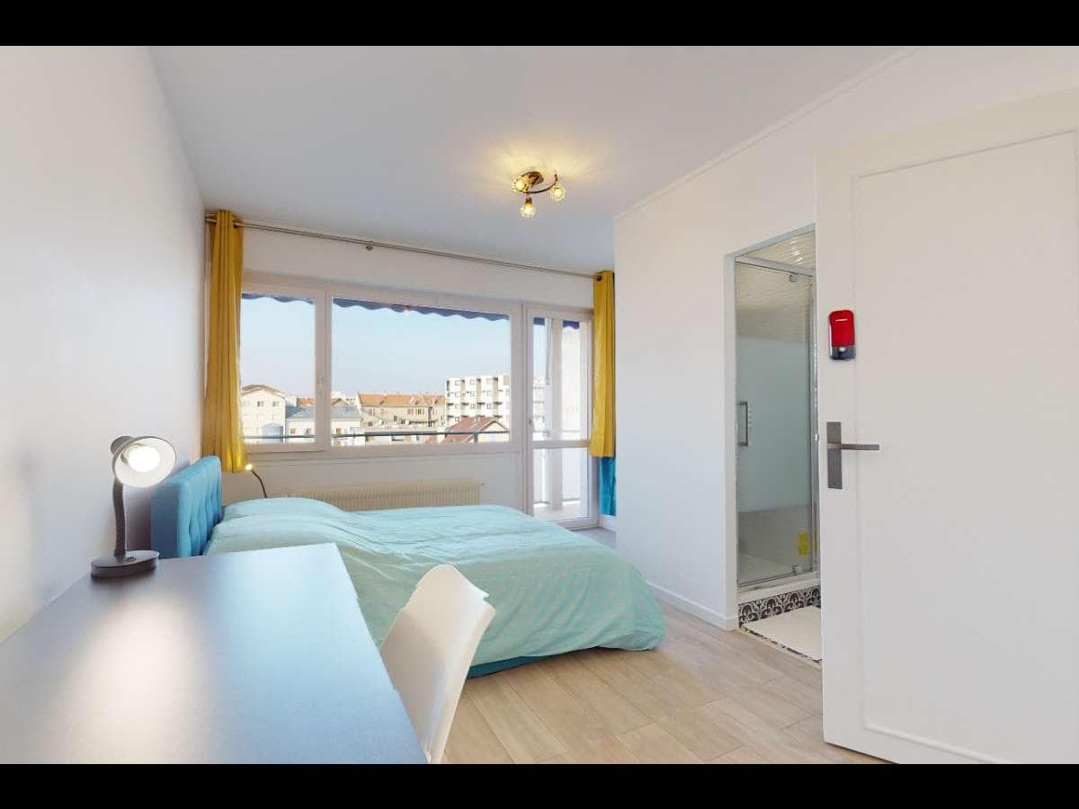 Appartement 4 pièces de 100 m² — vignette 10