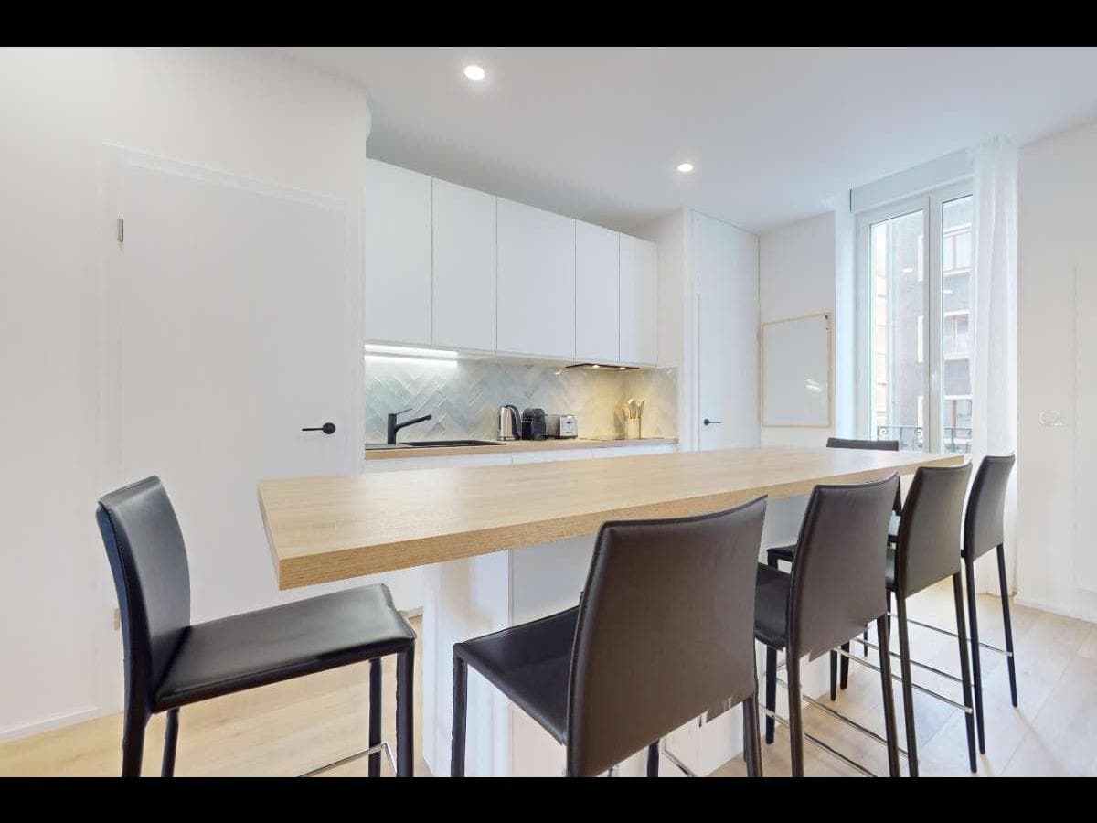 Appartement 6 pièces de 100 m² — vignette 5