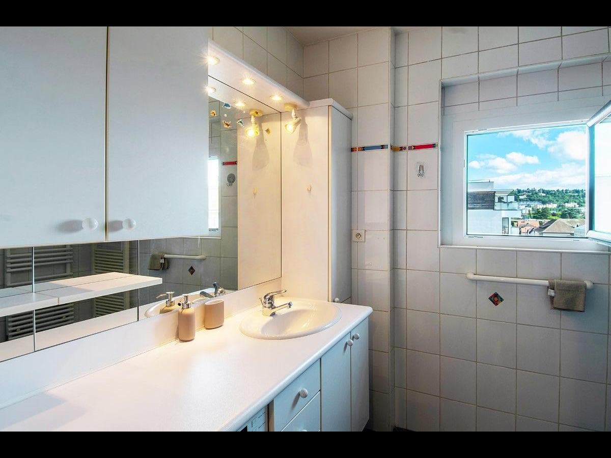 Appartement 5 pièces de 90 m² — vignette 9